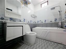 Bán nhà xây mới tại ngõ chợ Cột Đèn giá chỉ 2.x tỷ